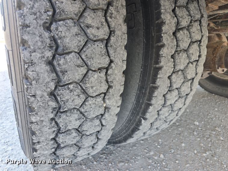 image for item DT6788 2008 Blue Bird Vision school bus