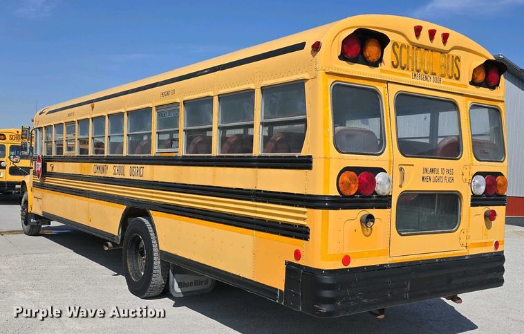image for item DT6789 2000 Blue Bird 3800 school bus