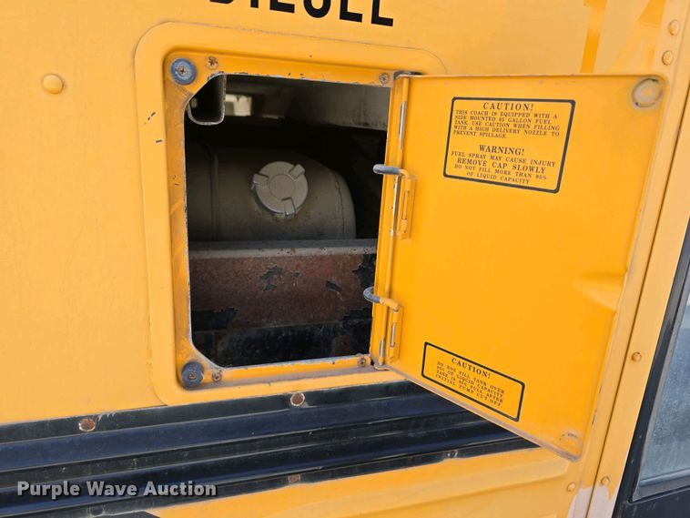 image for item DT6789 2000 Blue Bird 3800 school bus