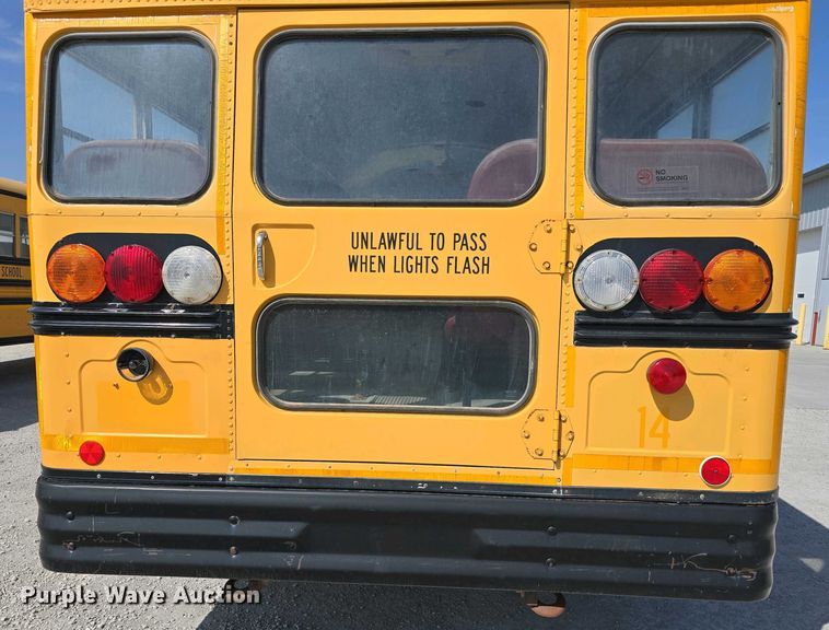 image for item DT6789 2000 Blue Bird 3800 school bus