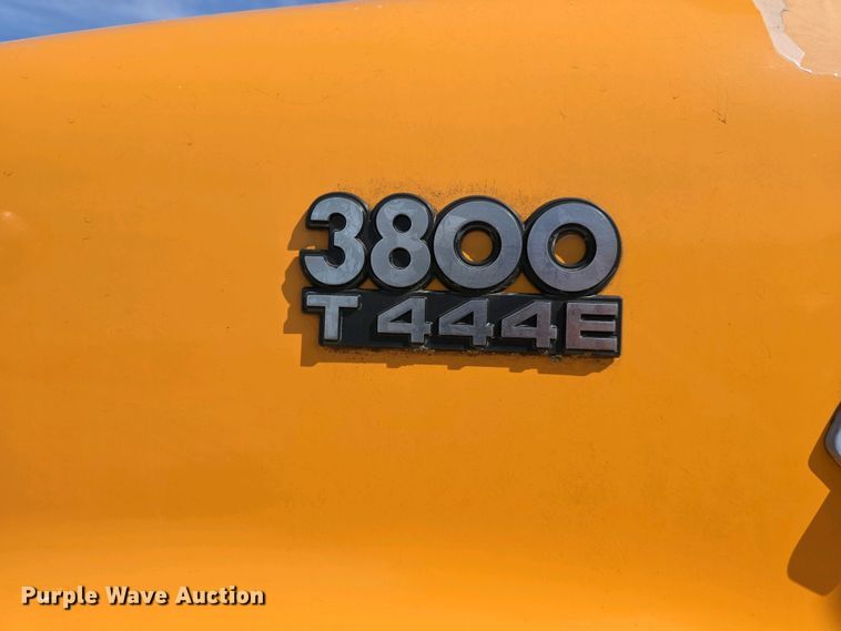 image for item DT6789 2000 Blue Bird 3800 school bus