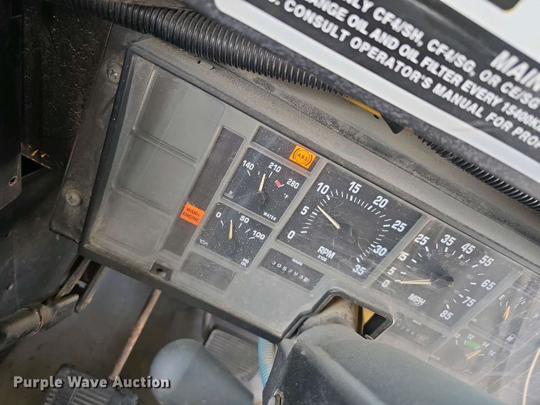 image for item DT6789 2000 Blue Bird 3800 school bus