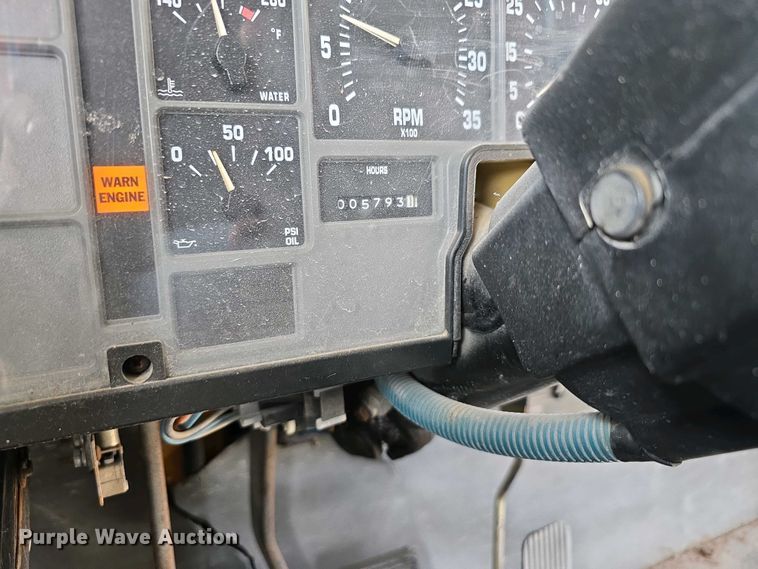 image for item DT6789 2000 Blue Bird 3800 school bus