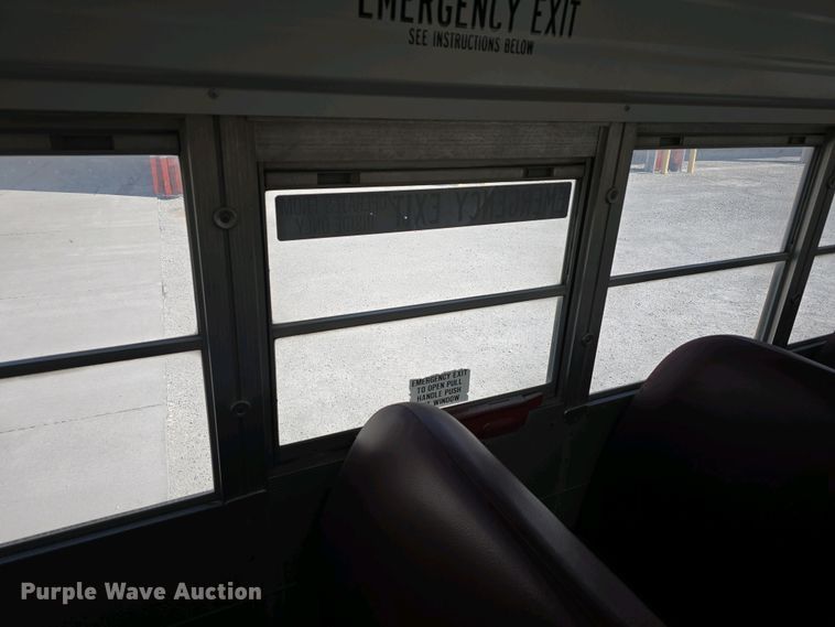 image for item DT6789 2000 Blue Bird 3800 school bus