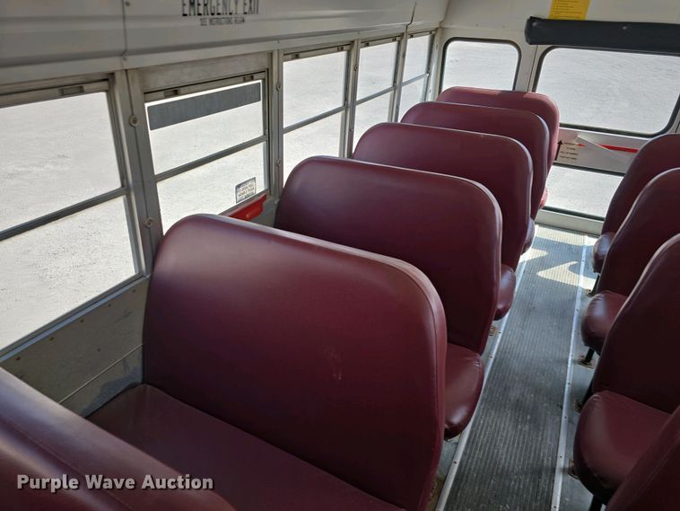 image for item DT6789 2000 Blue Bird 3800 school bus