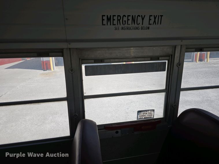 image for item DT6789 2000 Blue Bird 3800 school bus