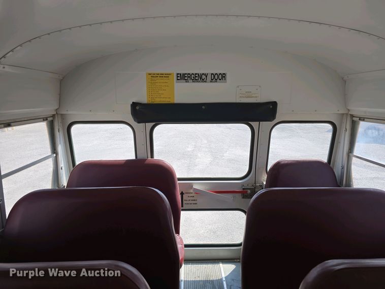 image for item DT6789 2000 Blue Bird 3800 school bus