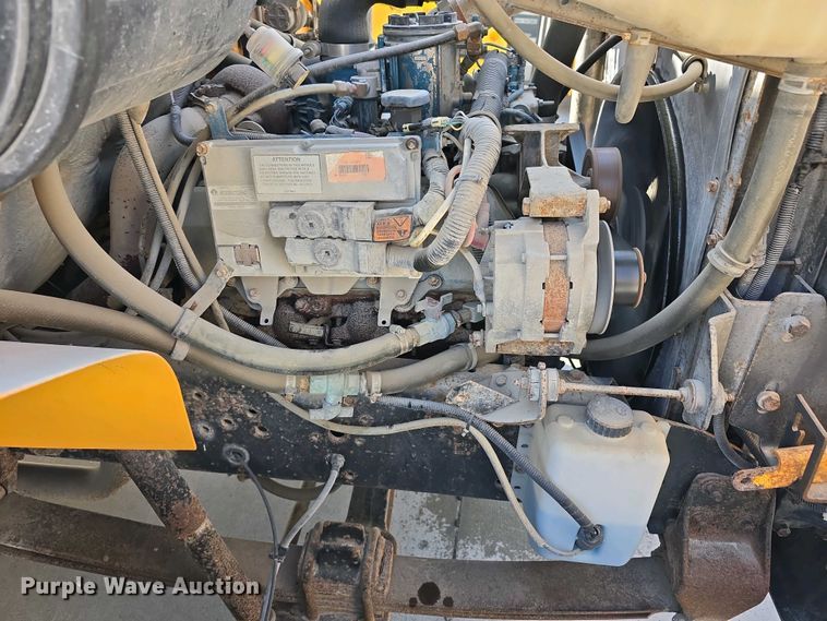 image for item DT6789 2000 Blue Bird 3800 school bus