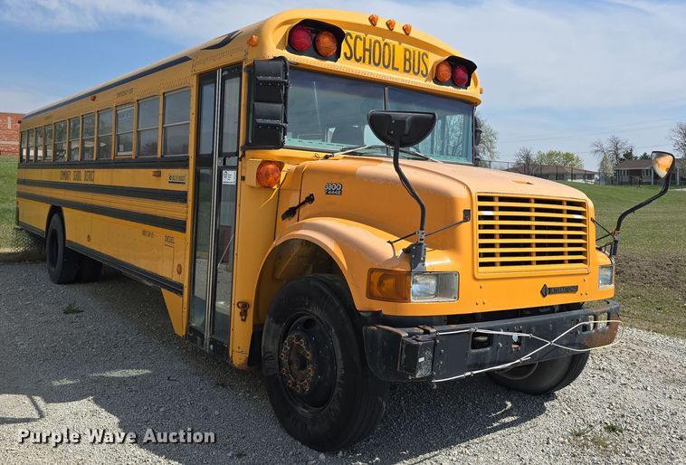 image for item DT6790 2003 Blue Bird 3800 school bus