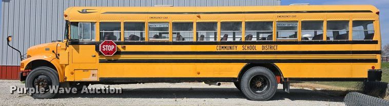 image for item DT6790 2003 Blue Bird 3800 school bus
