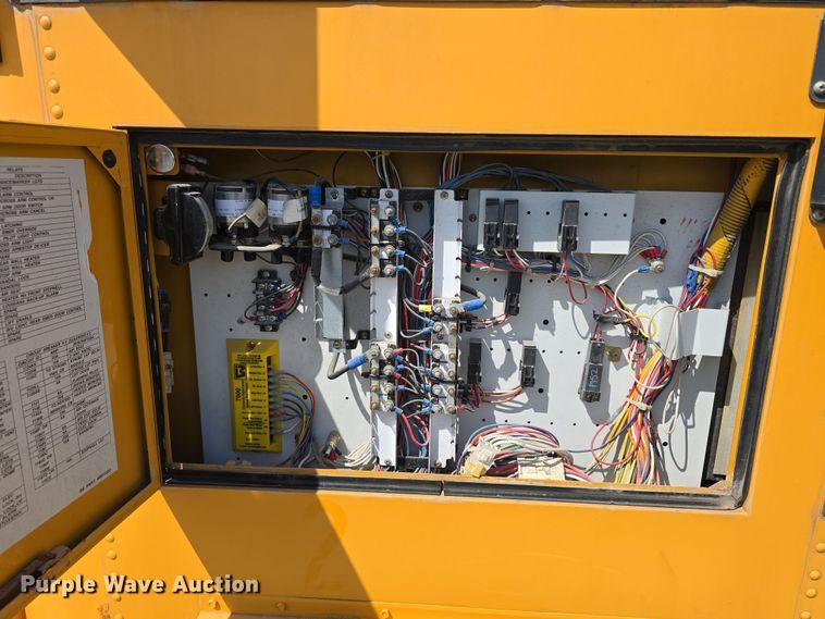 image for item DT6790 2003 Blue Bird 3800 school bus