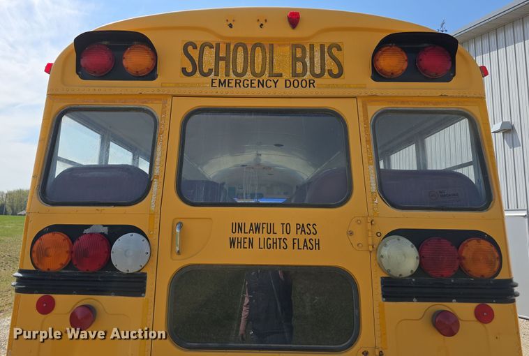 image for item DT6790 2003 Blue Bird 3800 school bus