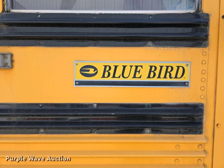 image for item DT6790 2003 Blue Bird 3800 school bus