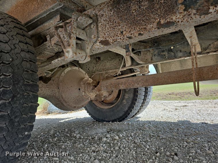 image for item DT6790 2003 Blue Bird 3800 school bus