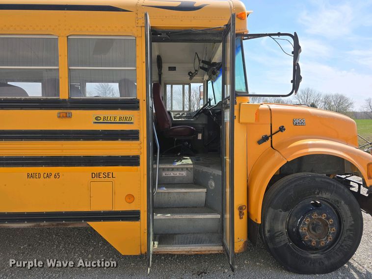 image for item DT6790 2003 Blue Bird 3800 school bus