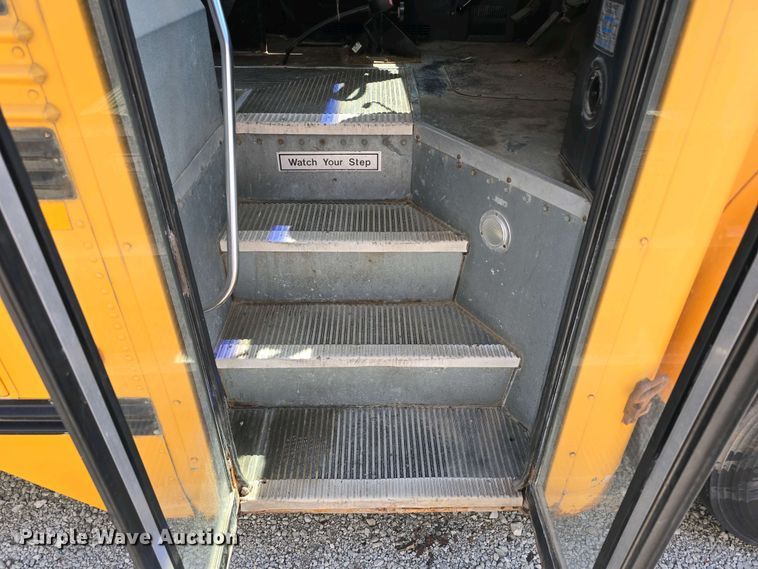 image for item DT6790 2003 Blue Bird 3800 school bus