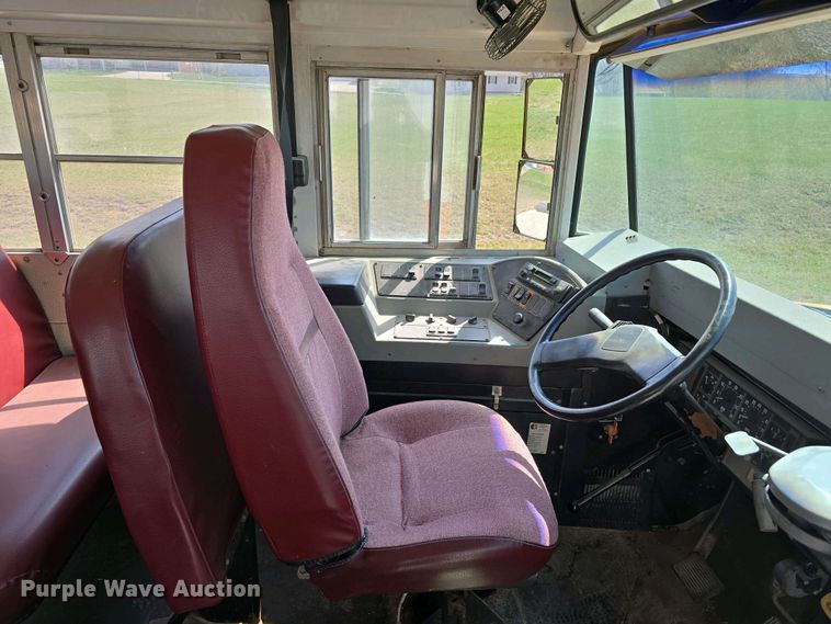 image for item DT6790 2003 Blue Bird 3800 school bus