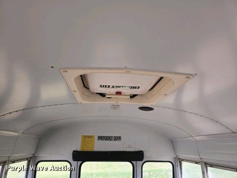 image for item DT6790 2003 Blue Bird 3800 school bus