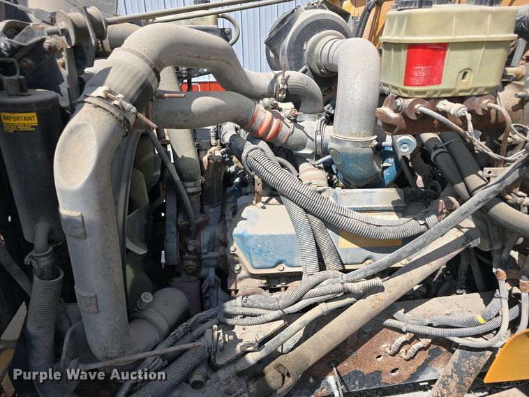 image for item DT6790 2003 Blue Bird 3800 school bus