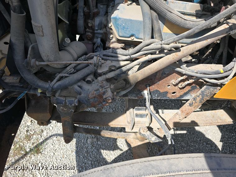 image for item DT6790 2003 Blue Bird 3800 school bus