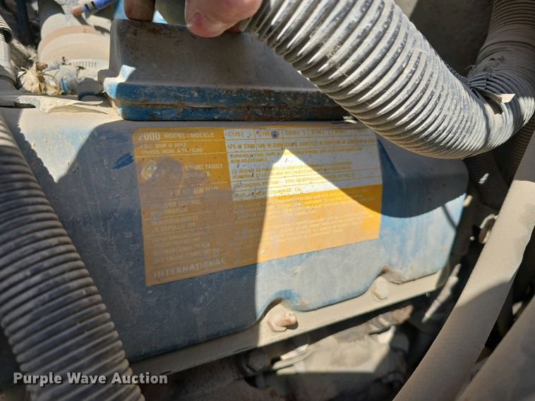 image for item DT6790 2003 Blue Bird 3800 school bus