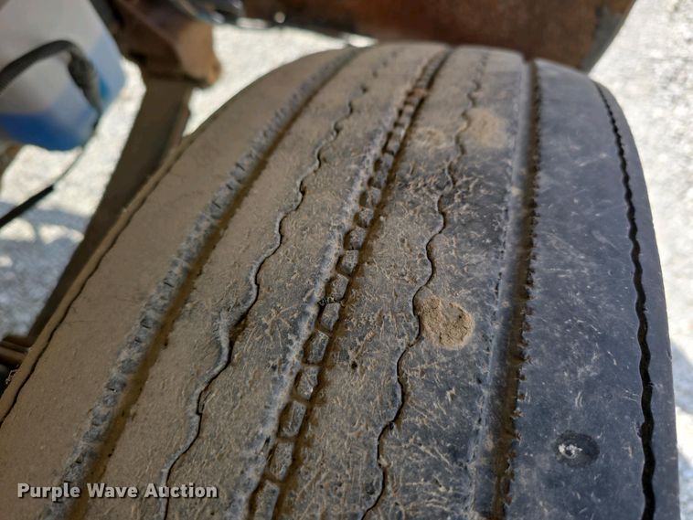 image for item DT6790 2003 Blue Bird 3800 school bus