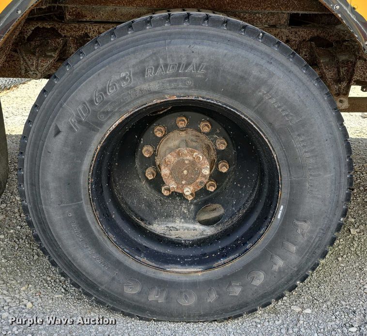 image for item DT6790 2003 Blue Bird 3800 school bus