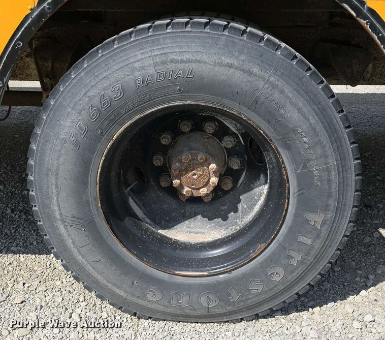 image for item DT6790 2003 Blue Bird 3800 school bus