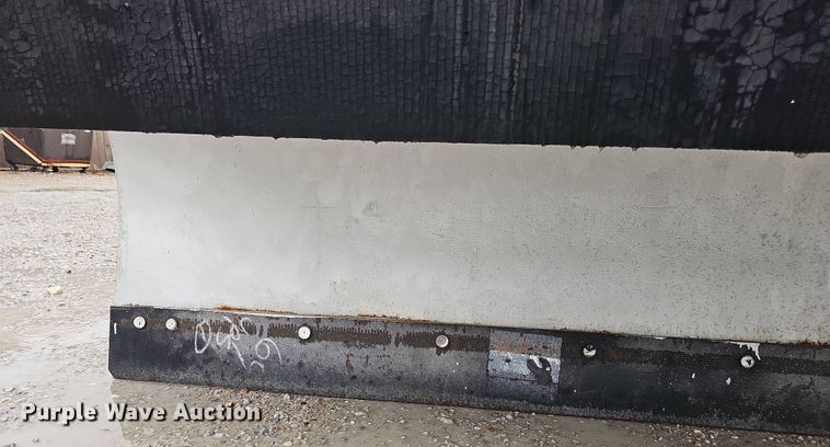 image for item DT6812 2000 GMC C7500 dump truck