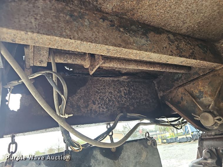 image for item DT6812 2000 GMC C7500 dump truck