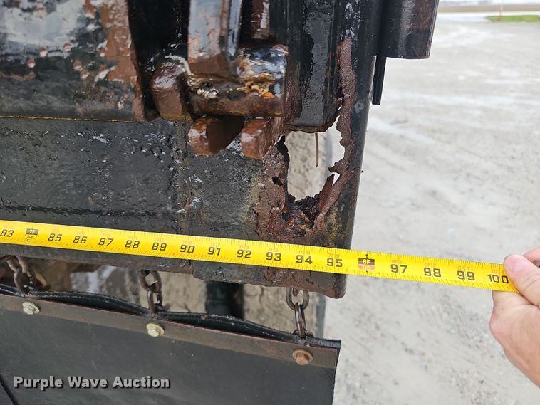 image for item DT6812 2000 GMC C7500 dump truck