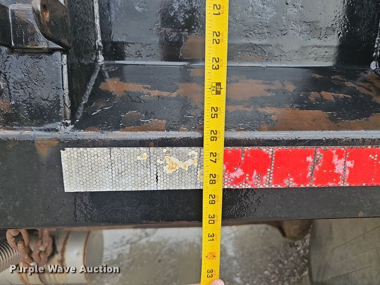 image for item DT6812 2000 GMC C7500 dump truck