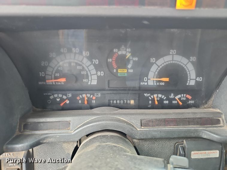 image for item DT6812 2000 GMC C7500 dump truck