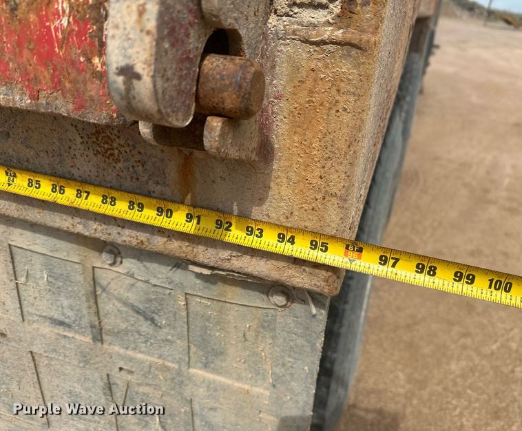 image for item DT7172 2010 International 7600 dump truck