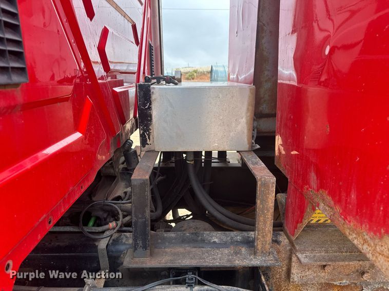 image for item DT7172 2010 International 7600 dump truck