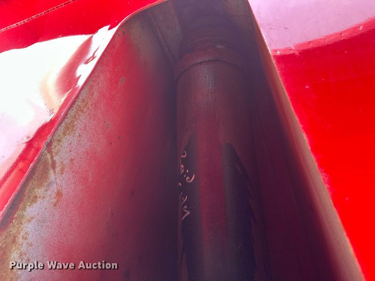 image for item DT7172 2010 International 7600 dump truck