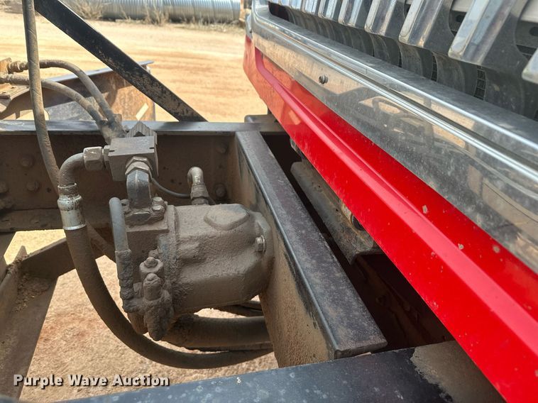 image for item DT7172 2010 International 7600 dump truck