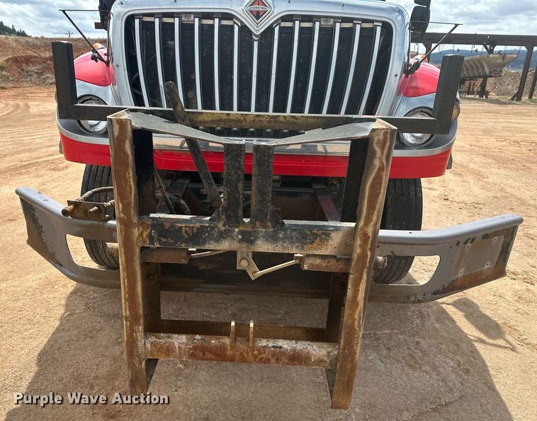 image for item DT7172 2010 International 7600 dump truck