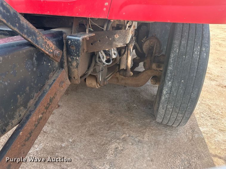 image for item DT7172 2010 International 7600 dump truck