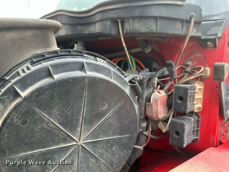 image for item DT7172 2010 International 7600 dump truck