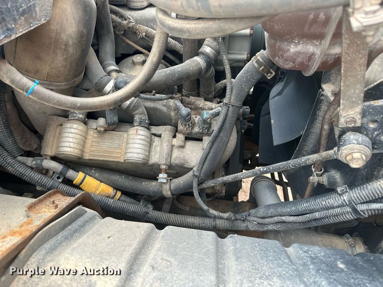 image for item DT7172 2010 International 7600 dump truck