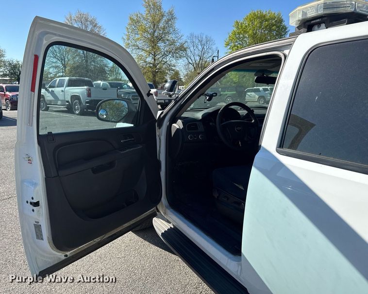 image for item DU9733 2010 Chevrolet Tahoe LS SUV