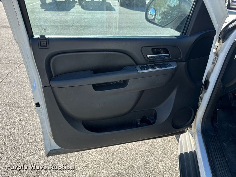 image for item DU9733 2010 Chevrolet Tahoe LS SUV