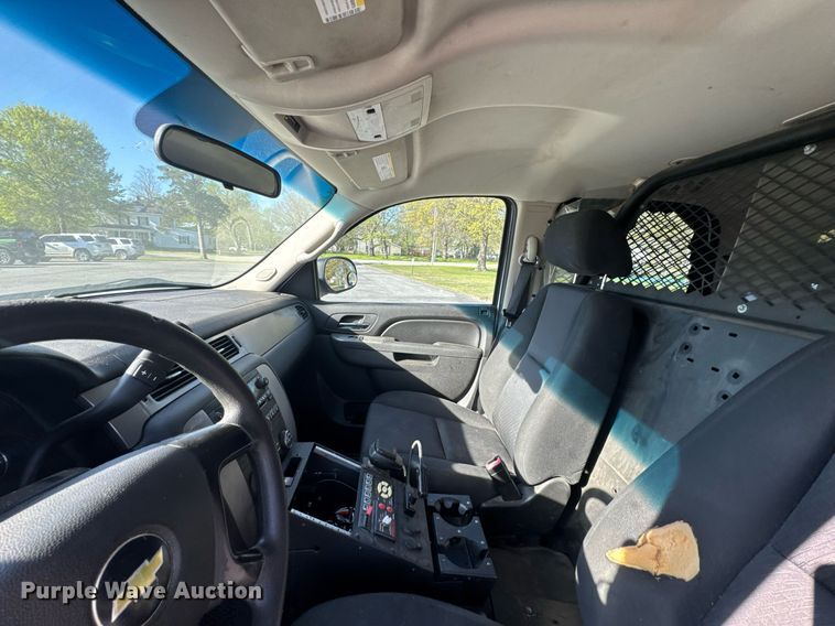 image for item DU9733 2010 Chevrolet Tahoe LS SUV