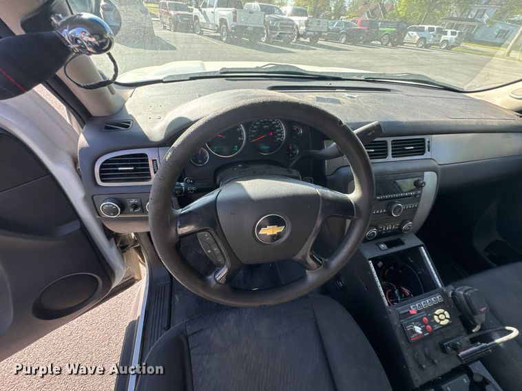 image for item DU9733 2010 Chevrolet Tahoe LS SUV