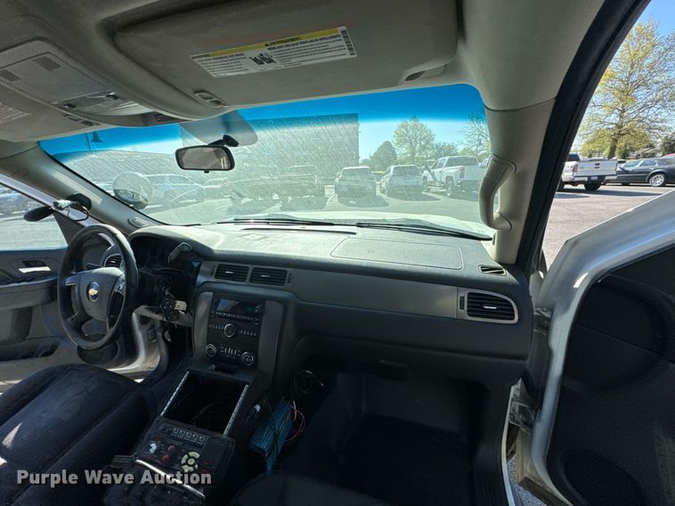 image for item DU9733 2010 Chevrolet Tahoe LS SUV