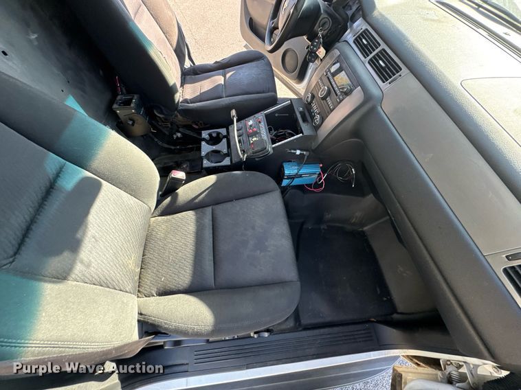 image for item DU9733 2010 Chevrolet Tahoe LS SUV