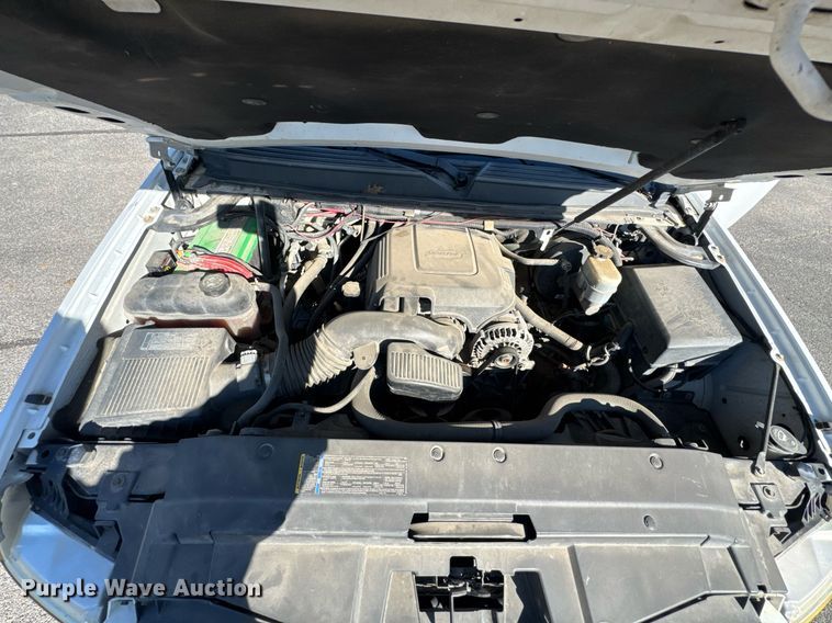 image for item DU9733 2010 Chevrolet Tahoe LS SUV