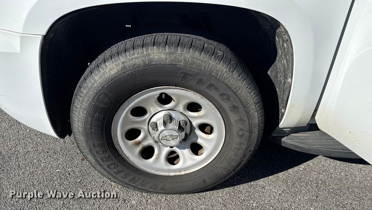 image for item DU9733 2010 Chevrolet Tahoe LS SUV