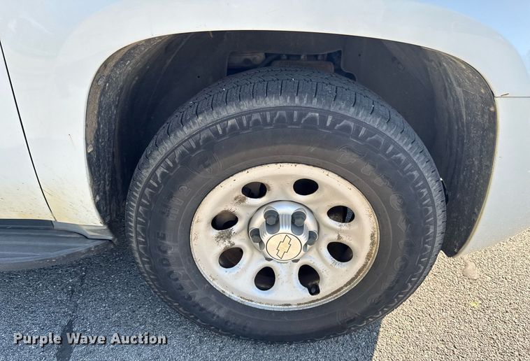 image for item DU9733 2010 Chevrolet Tahoe LS SUV